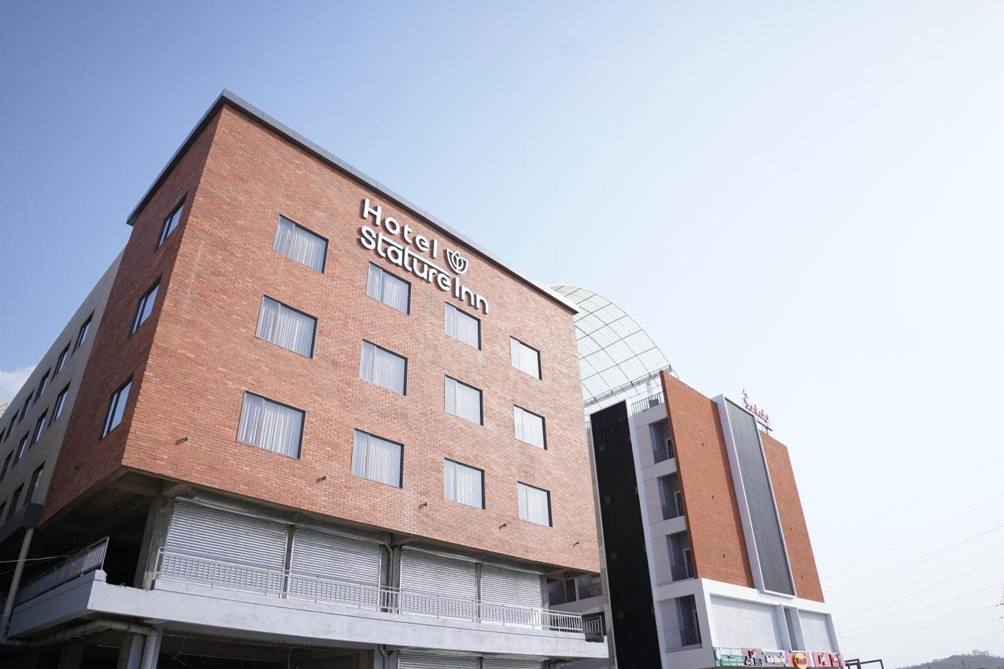 Hotel Stature Inn Kevadia Exterior foto
